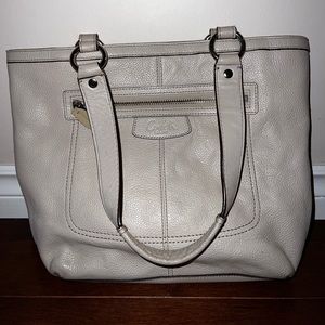 COACH Penelope Silver F1075- F14683 Pebble Leather Shoulder Bag Beige/Offwhite